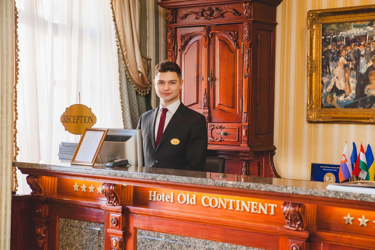 Old Continent Hotel Ungvár Kültér fotó